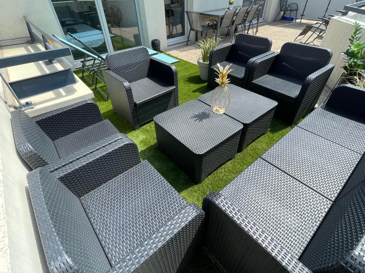 Bngo I Immense Rooftop Lyon I 2 Chambres, 4 Places Parkings, 2 Immenses Terrasses, 8 Personnes المظهر الخارجي الصورة