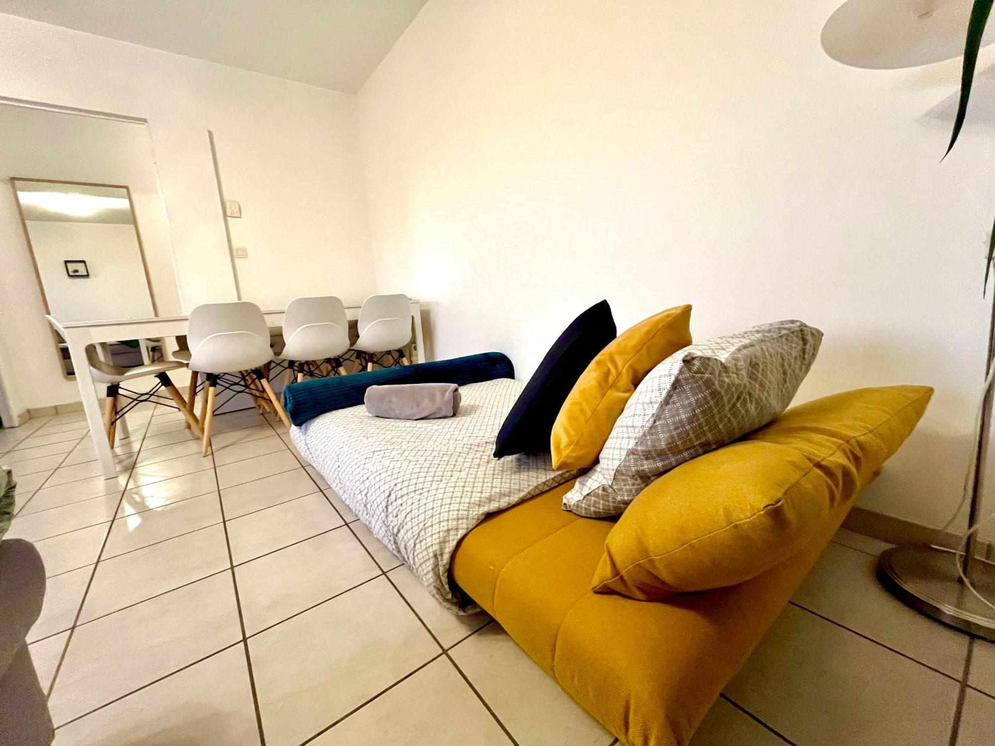 Bngo I Immense Rooftop Lyon I 2 Chambres, 4 Places Parkings, 2 Immenses Terrasses, 8 Personnes المظهر الخارجي الصورة