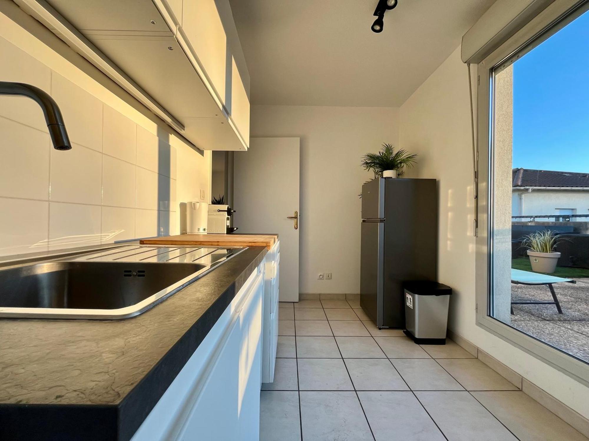 Bngo I Immense Rooftop Lyon I 2 Chambres, 4 Places Parkings, 2 Immenses Terrasses, 8 Personnes المظهر الخارجي الصورة