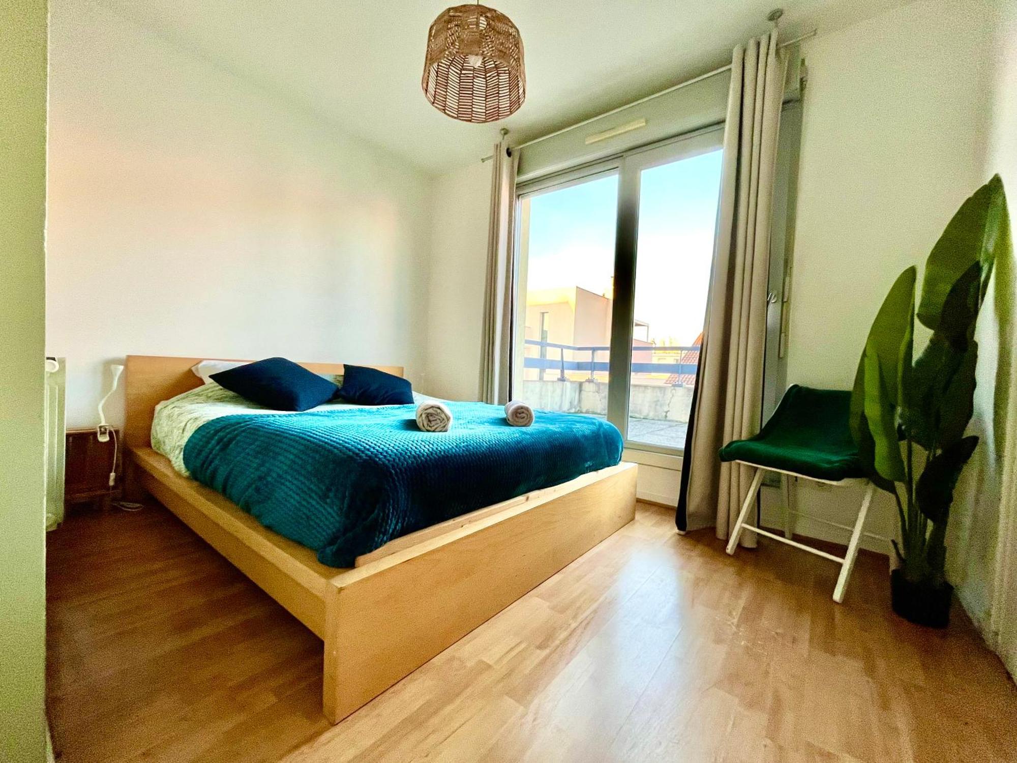 Bngo I Immense Rooftop Lyon I 2 Chambres, 4 Places Parkings, 2 Immenses Terrasses, 8 Personnes المظهر الخارجي الصورة