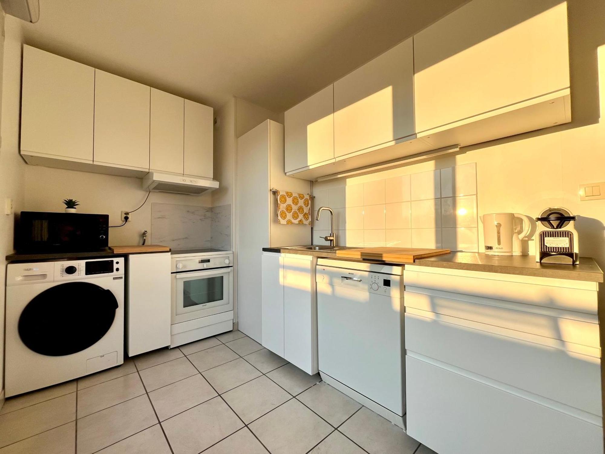 Bngo I Immense Rooftop Lyon I 2 Chambres, 4 Places Parkings, 2 Immenses Terrasses, 8 Personnes المظهر الخارجي الصورة