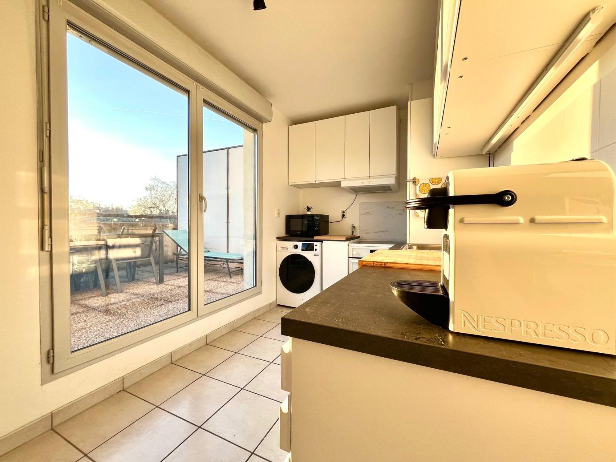 Bngo I Immense Rooftop Lyon I 2 Chambres, 4 Places Parkings, 2 Immenses Terrasses, 8 Personnes المظهر الخارجي الصورة