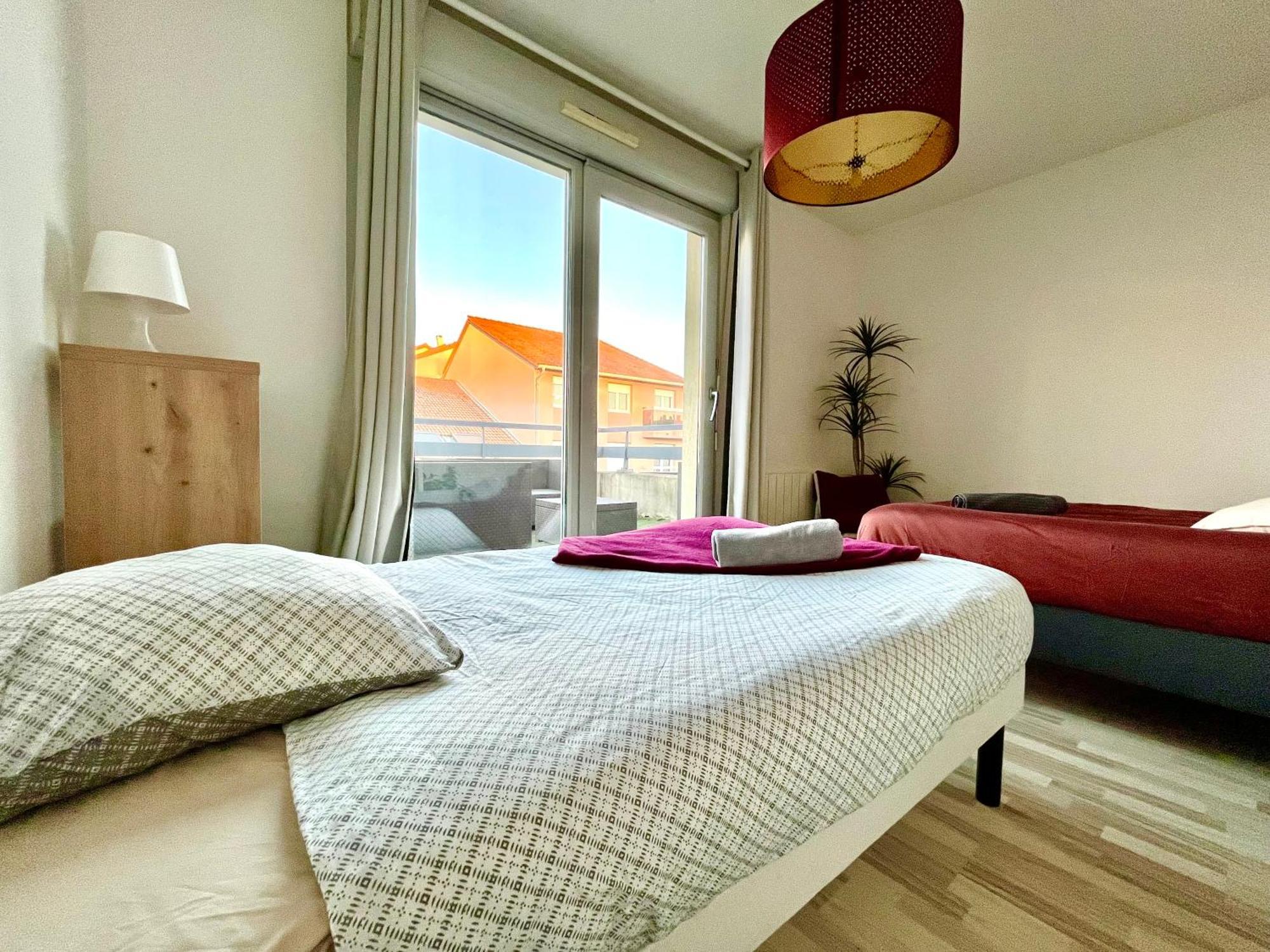 Bngo I Immense Rooftop Lyon I 2 Chambres, 4 Places Parkings, 2 Immenses Terrasses, 8 Personnes المظهر الخارجي الصورة