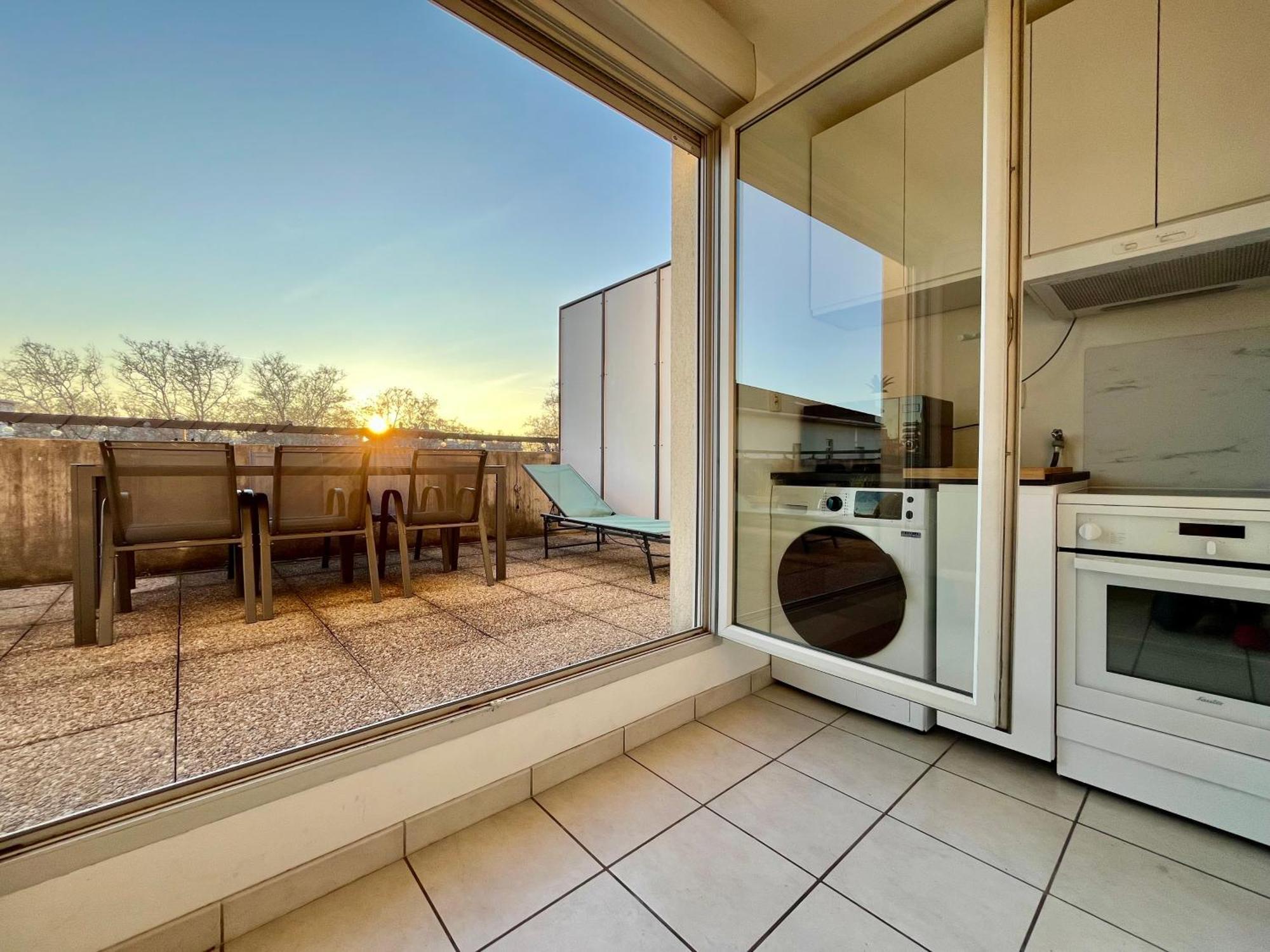 Bngo I Immense Rooftop Lyon I 2 Chambres, 4 Places Parkings, 2 Immenses Terrasses, 8 Personnes المظهر الخارجي الصورة